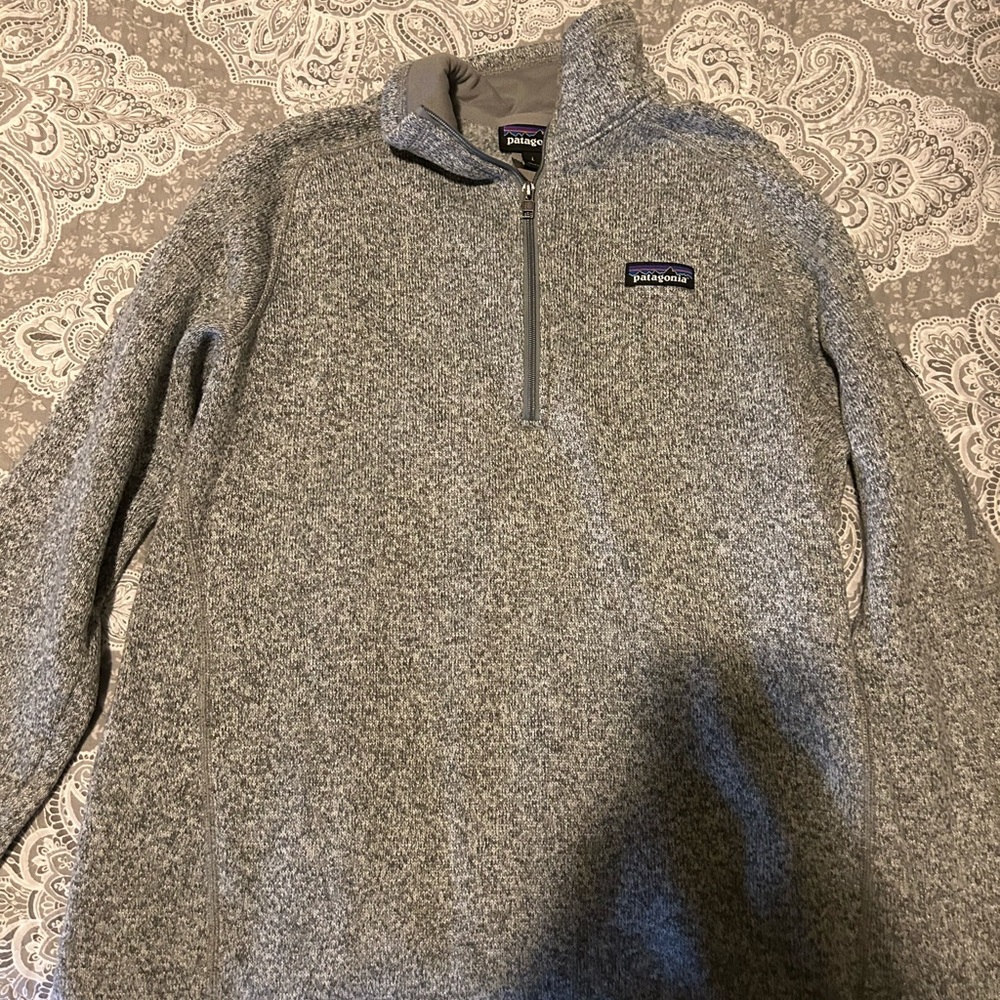 Women’s Patagonia size L gray sweatshirt